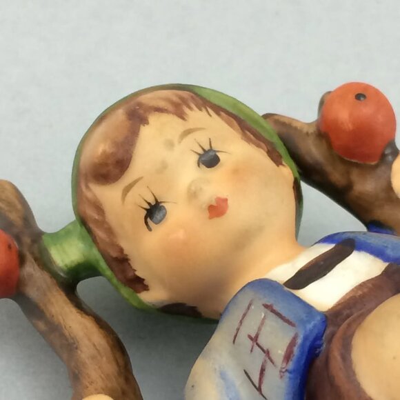Vintage Hummel Porcelain Figurine Apple Tree Boy TMK5 West Germany - Picture 10 of 10